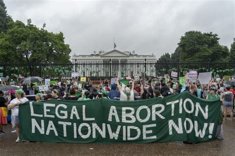 Ticker: ‘Rage giving’ prompted by the end of Roe has dropped off, abortion access groups say